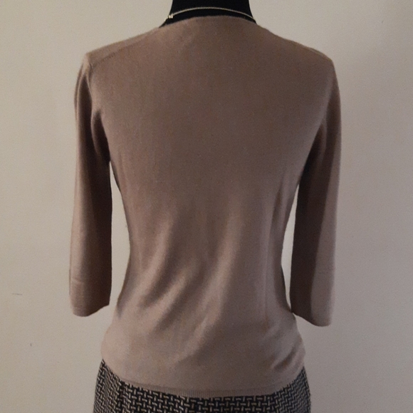 Hugo Boss Silk & Cashmere V-neck Top - Picture 7 of 15